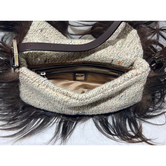 Vintage Fendi Limited Edition Baguette Bag Knit & Fur Trim - Picture 9 of 11